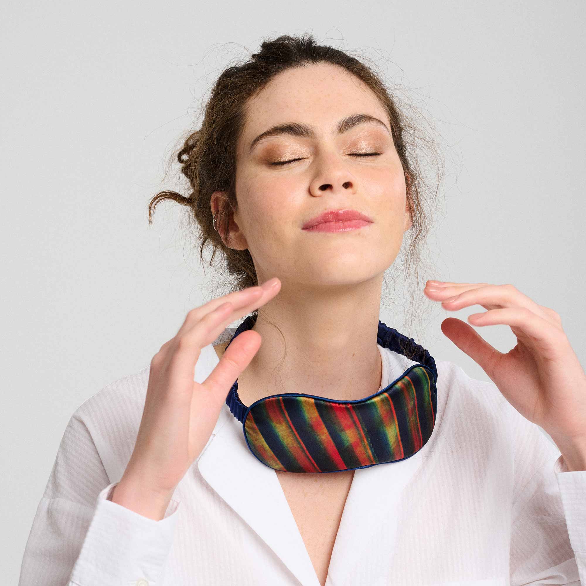 Malus Domestica Silk Eye Mask