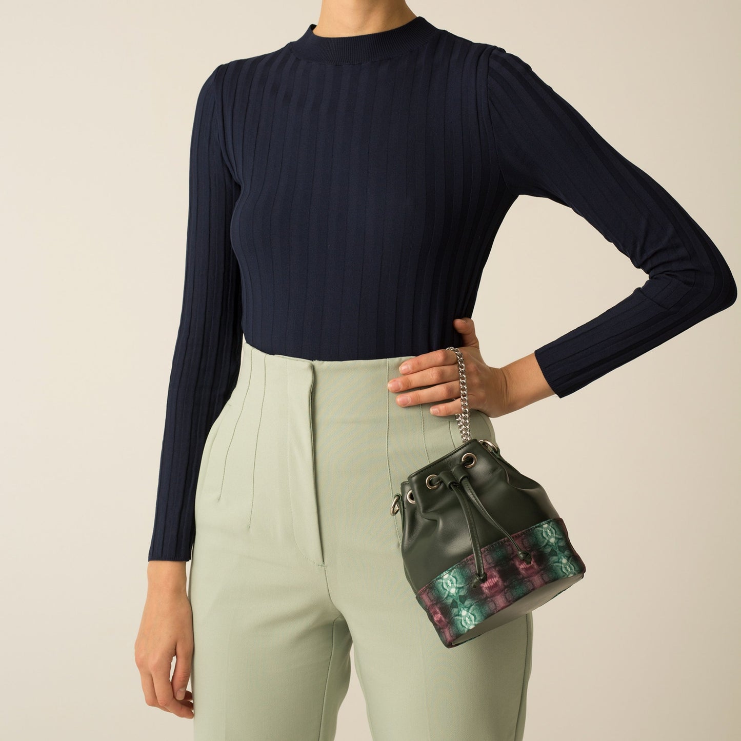 Cornea Bucket Bag